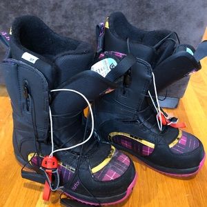 Burton Woman’s Snow Board Boots